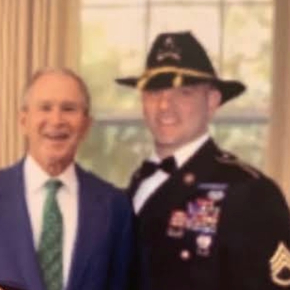 Meet your Posher, Brandon - Picture 3 of 3